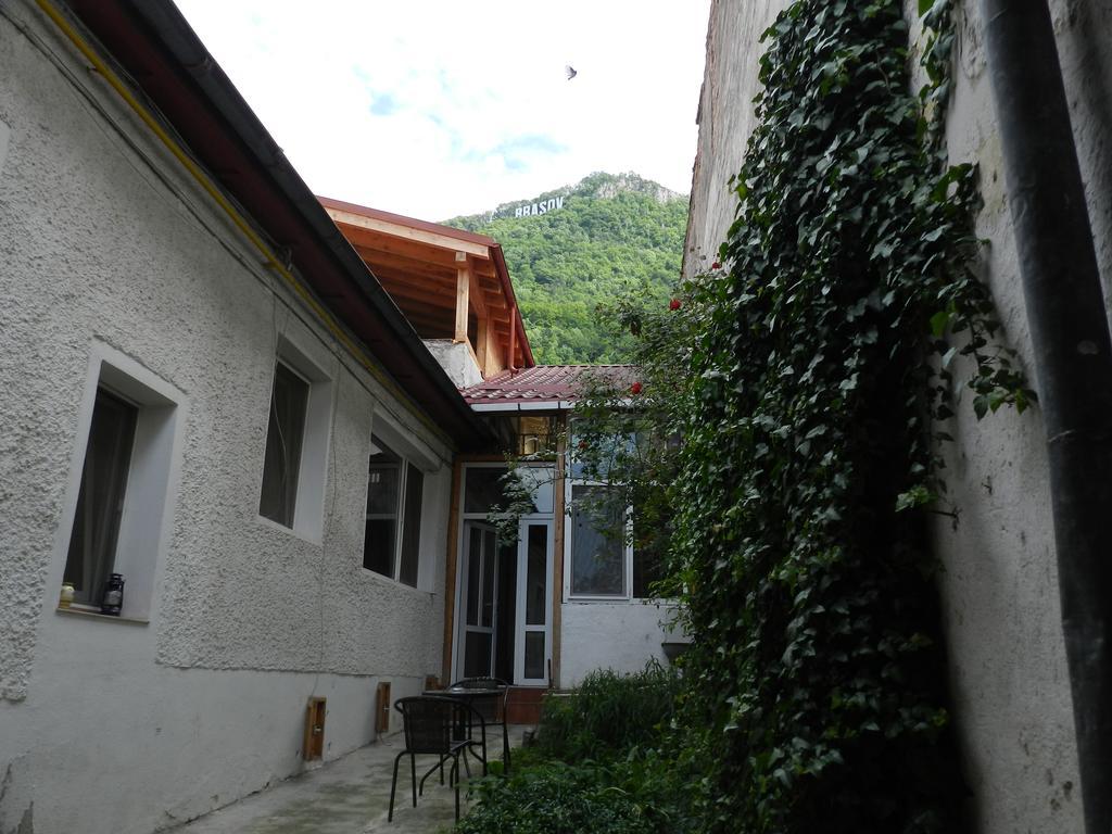 La Vita E Bella Hotel Brassó Kültér fotó