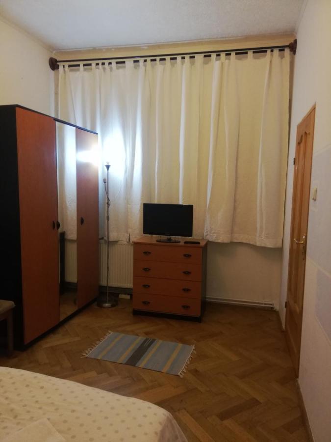 La Vita E Bella Hotel Brassó Kültér fotó